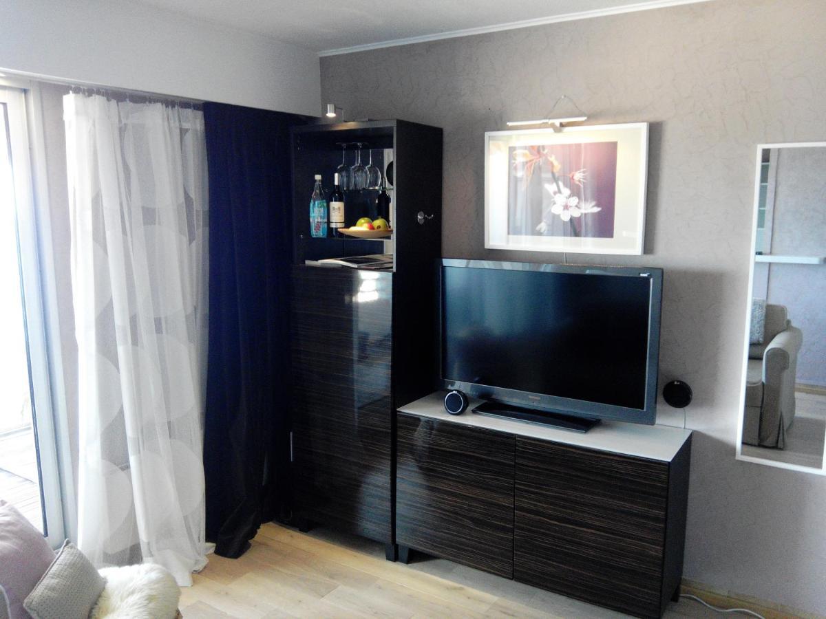 بوزولي Monaco Hilltop Suites الغرفة الصورة